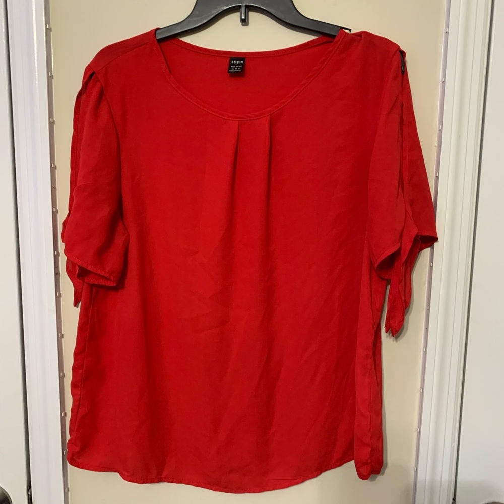 Women’s red open tied sleeves blouse size XL